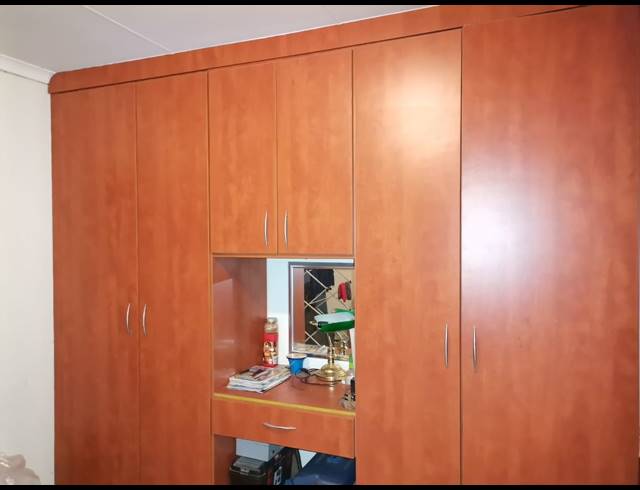 2 BEDROOM APARTMENT FOR SALE IN WATERVAL EAST